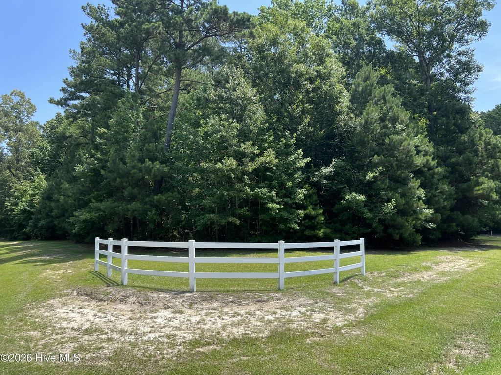 77 Deep Creek Shore, Hertford