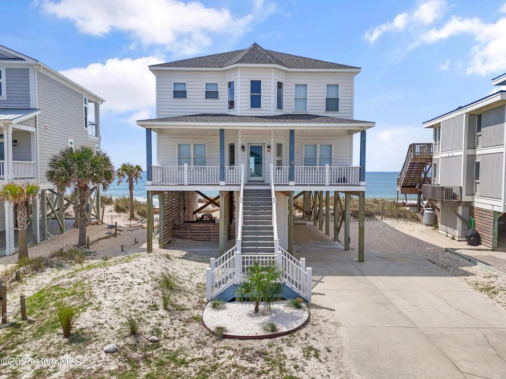 6621 W Beach Drive, Oak Island
