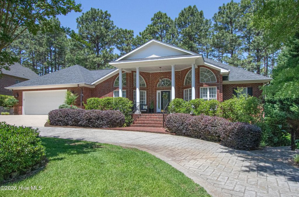 31 Juniper Creek Boulevard, Pinehurst