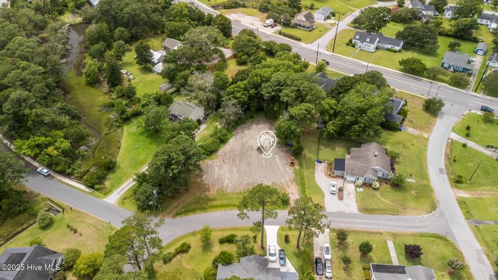 203 Sherwood Boulevard, Beaufort
