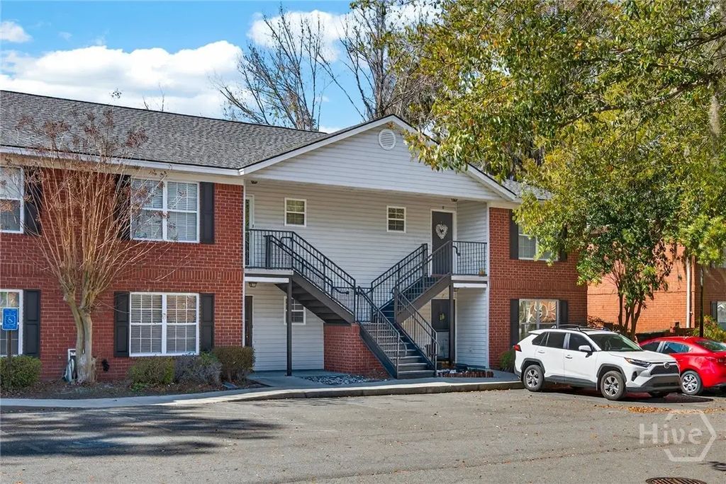 310 Tibet Avenue 8, Savannah