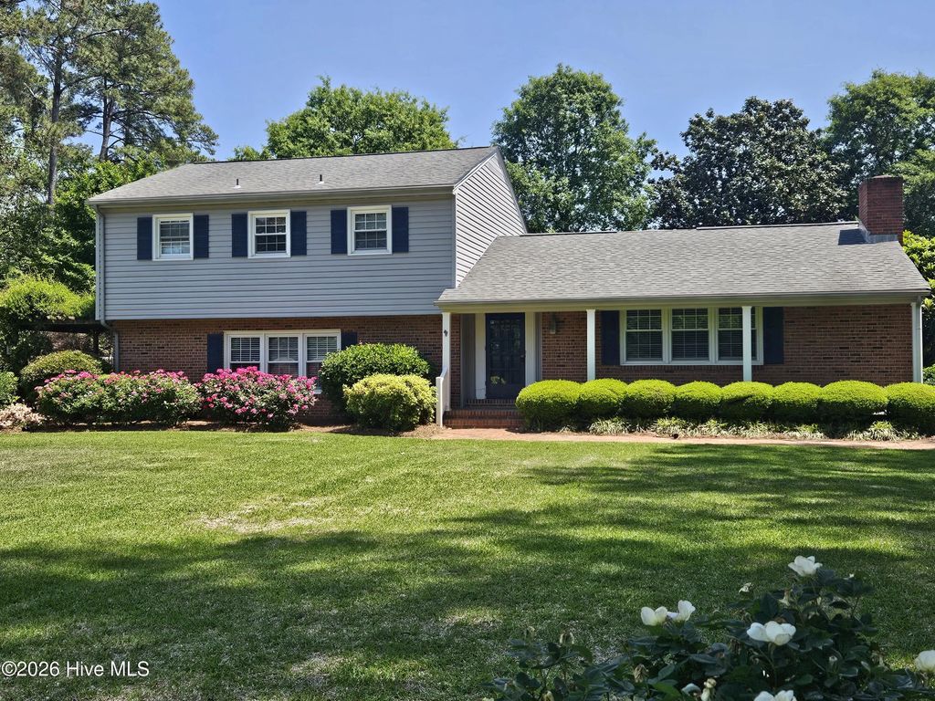 200 Coharie Drive, Clinton