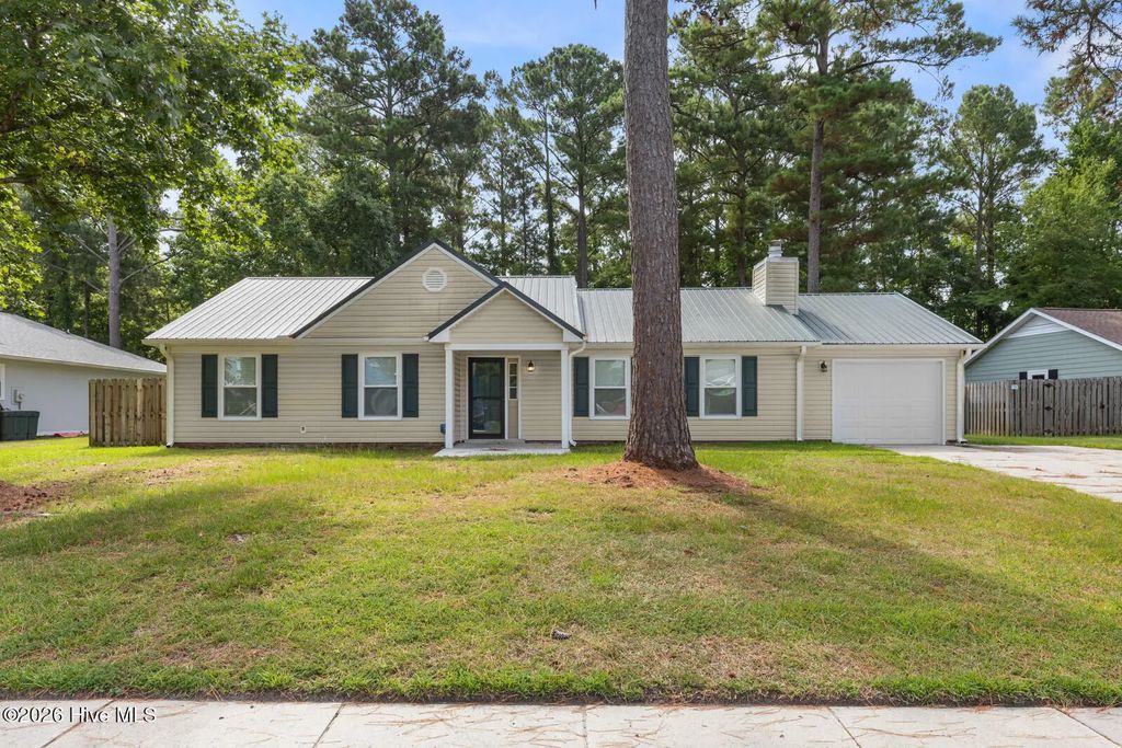 111 Silver Leaf Drive, Jacksonville