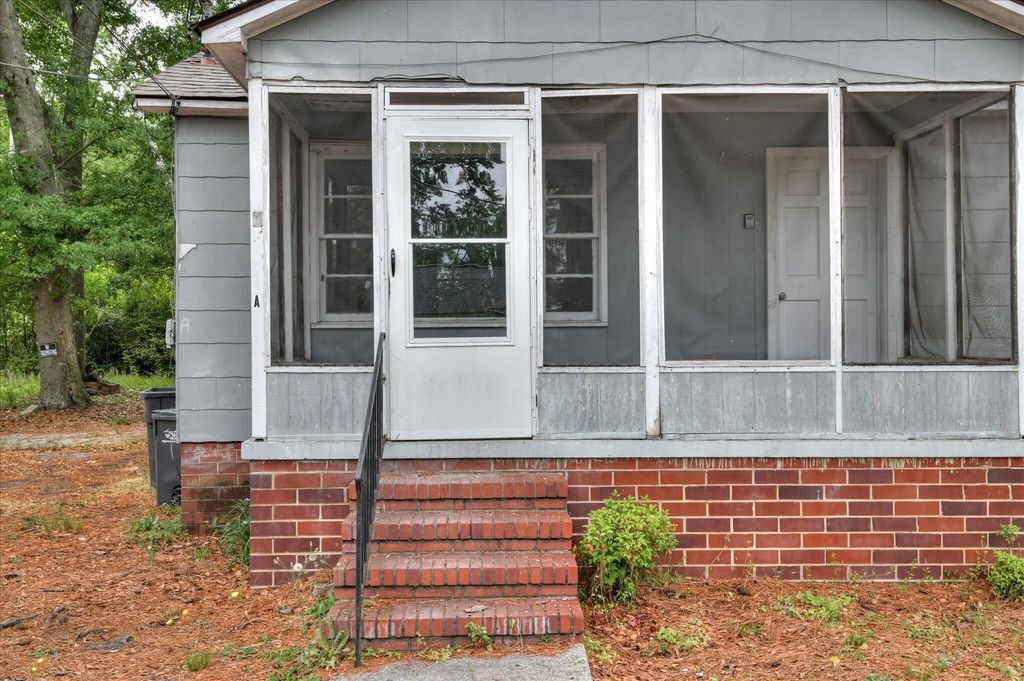 1933 George Road, Richmond