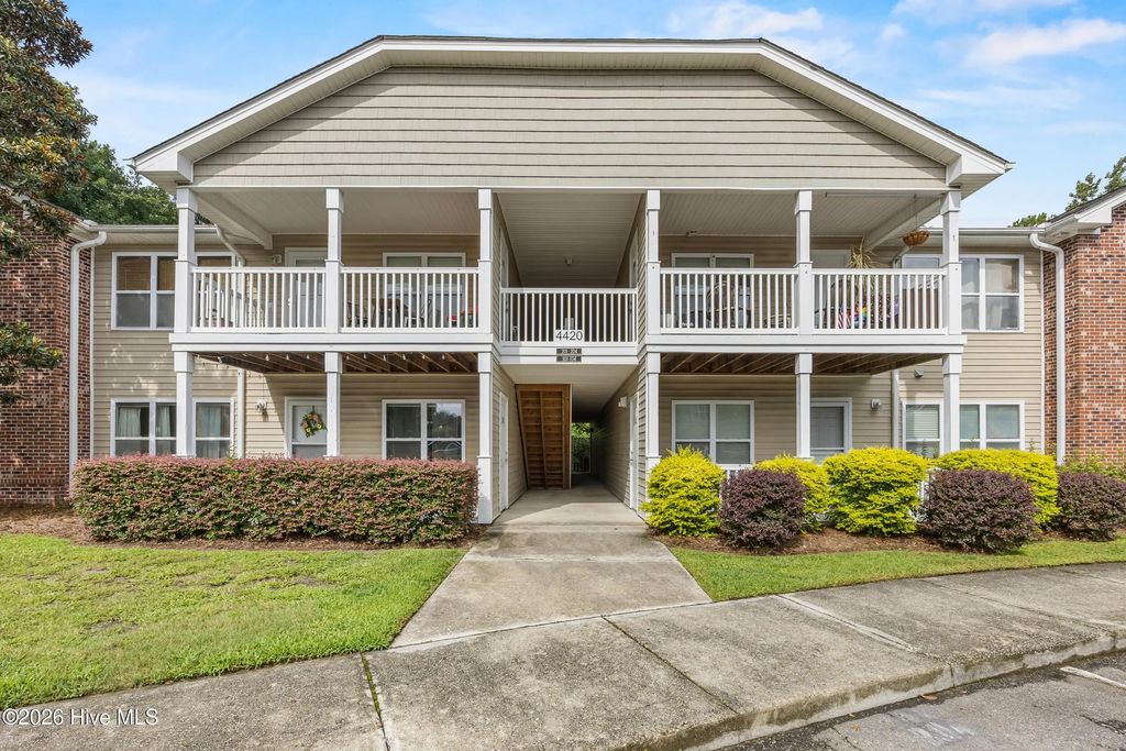 4420 Jay Bird Circle Unit 102, Wilmington