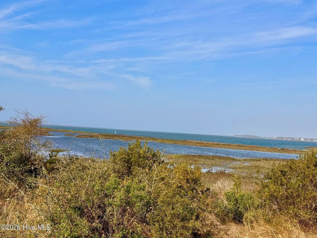 118 & 120 Pintail Lane, Harkers Island