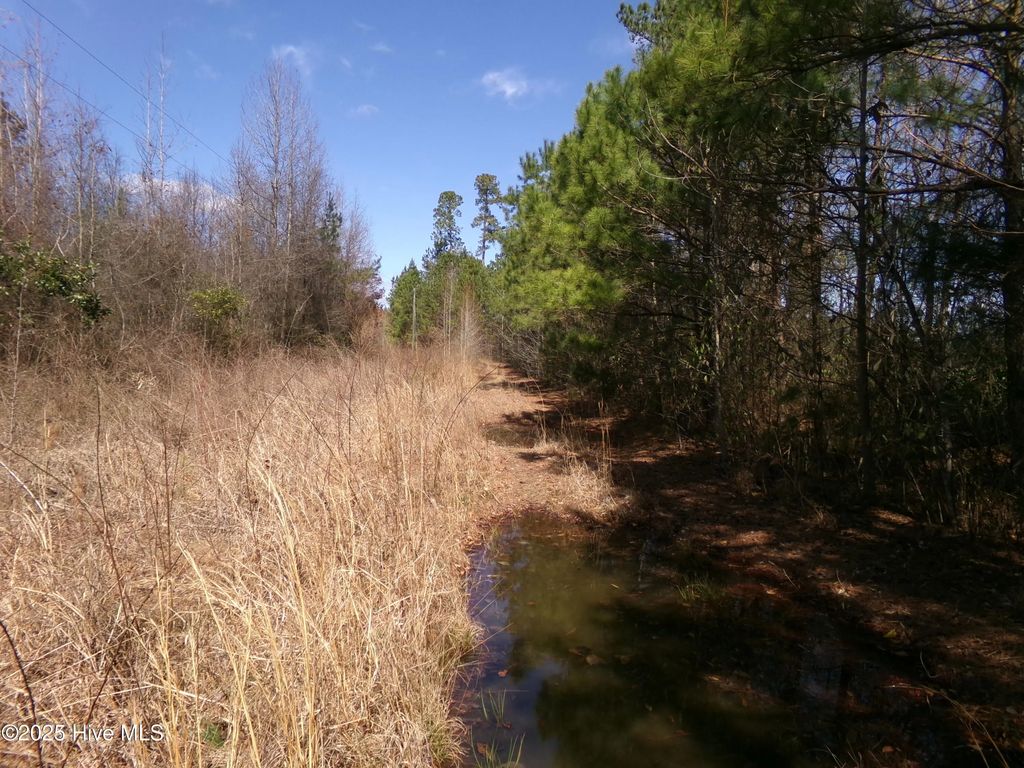 4766 Old Wire Road, Red Springs