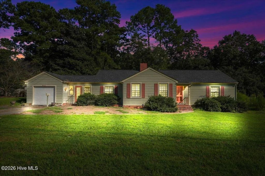 618 N Church Street, Mount Olive