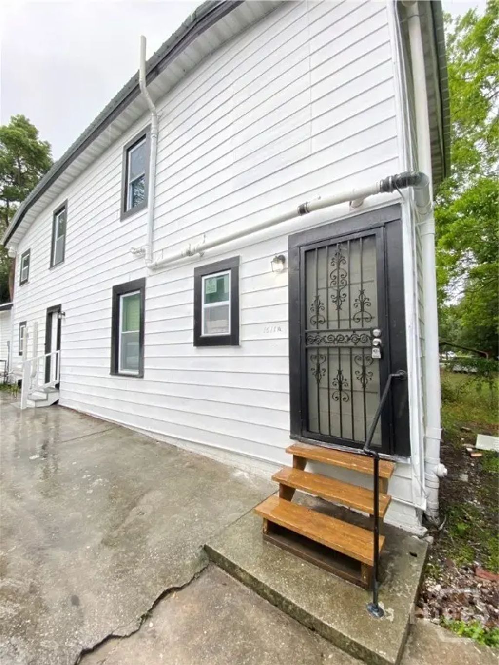 1611 1/2 E Henry Street B, Savannah
