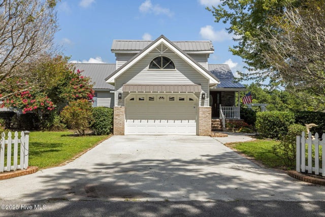 1074 Sea Gate Drive, Newport