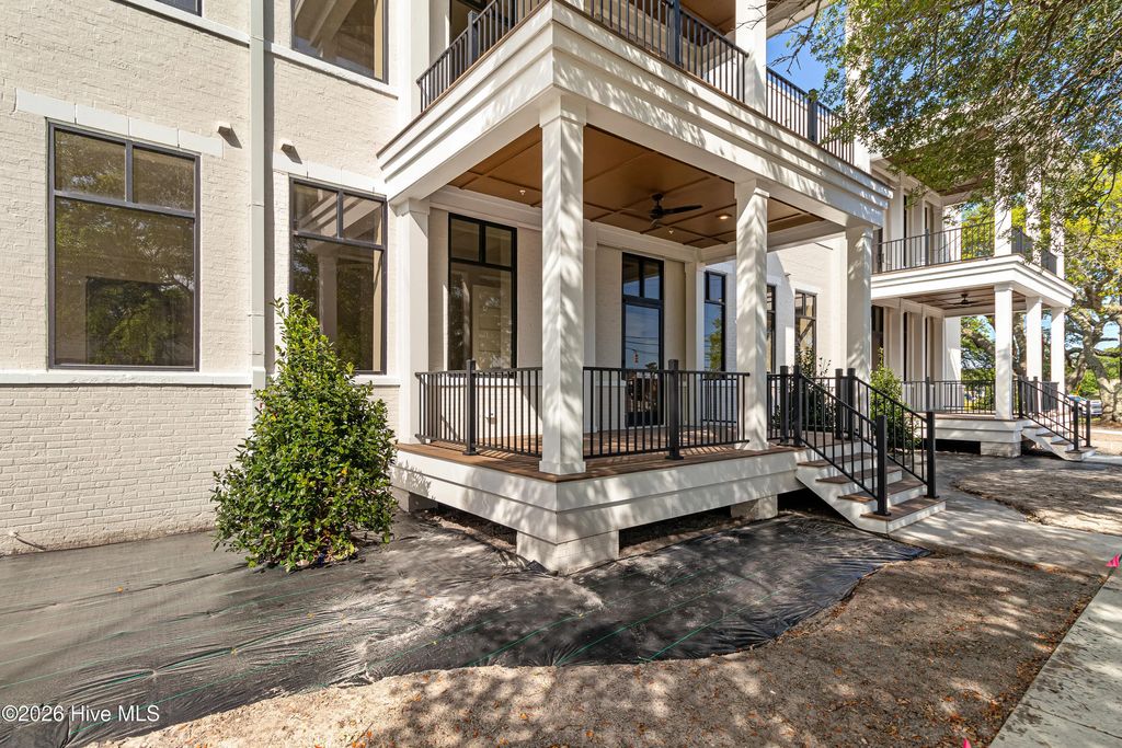 805 Mulberry Street Unit 107, Beaufort