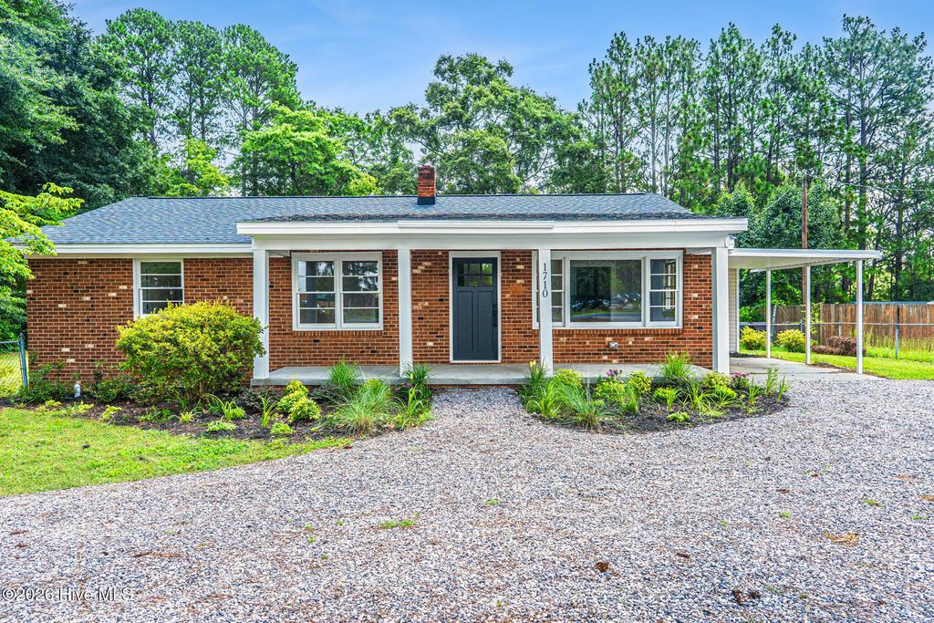 1710 N Poplar Street, Aberdeen