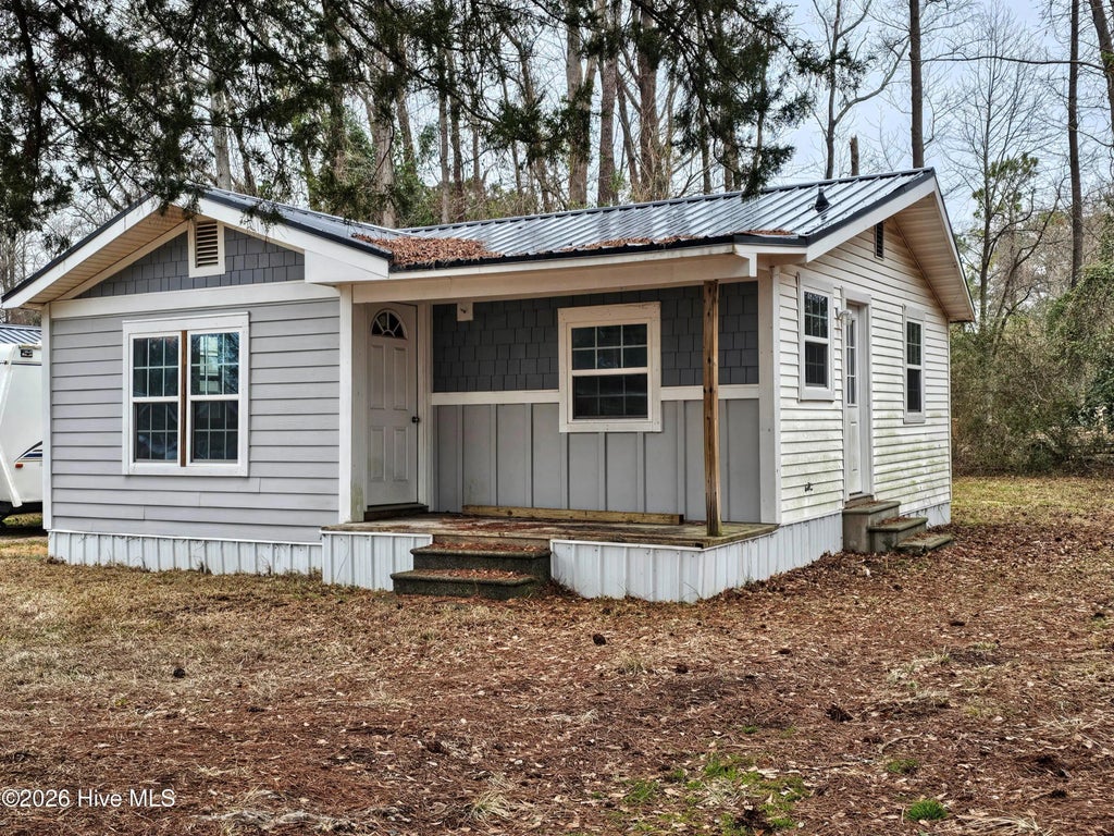 410 Devane Street, Wallace