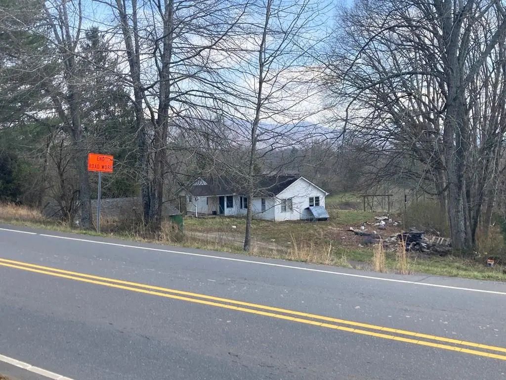 227 Siler Road, Other