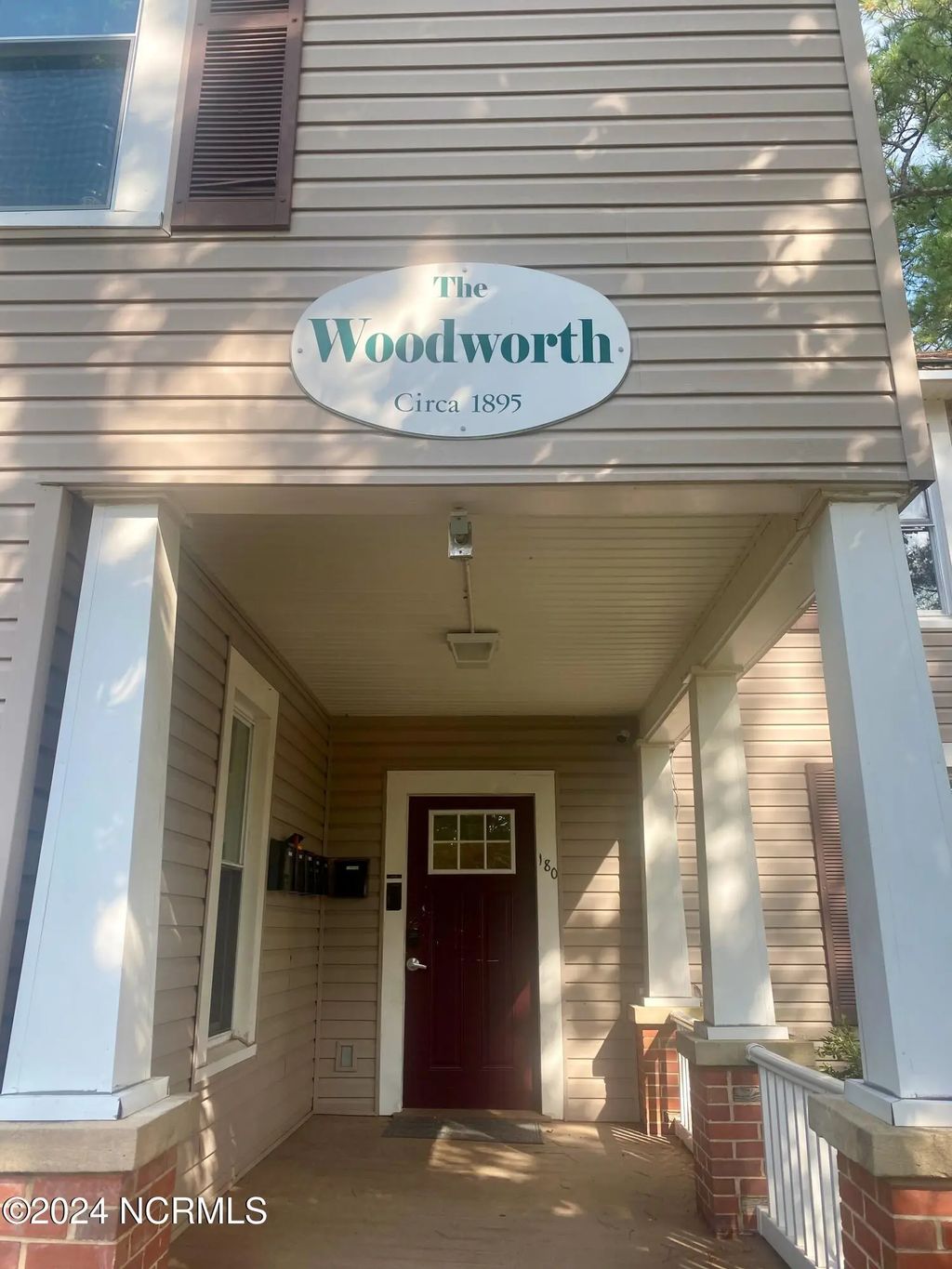 180 N Bennett Street 2, Southern Pines