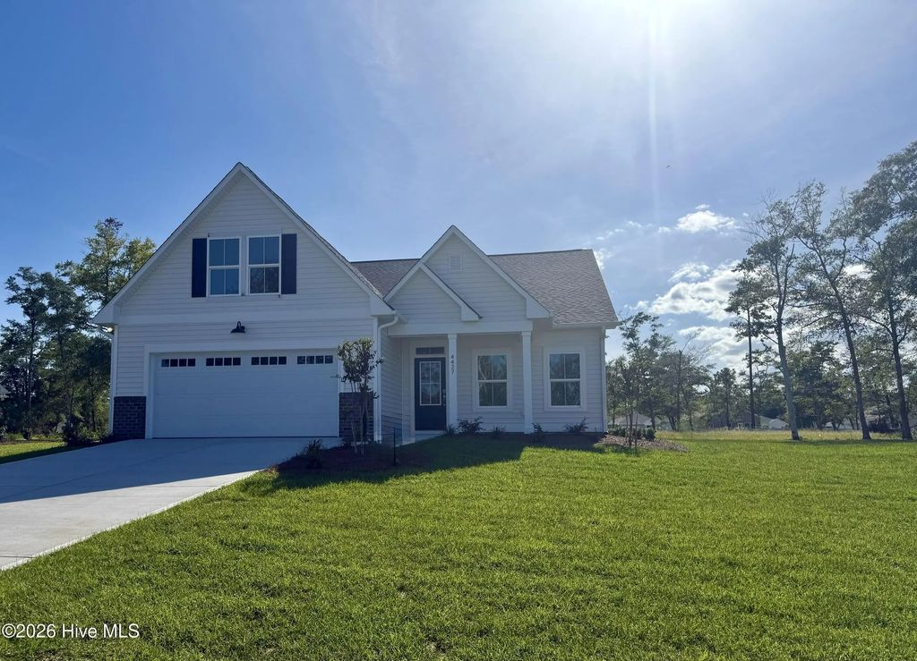 4427 Village Green Drive Sw Homesite 109, Shallotte