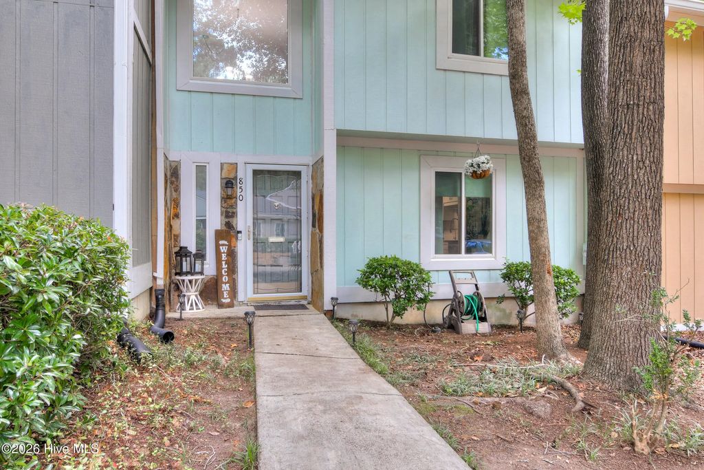 850 Wimbledon Drive, Richmond