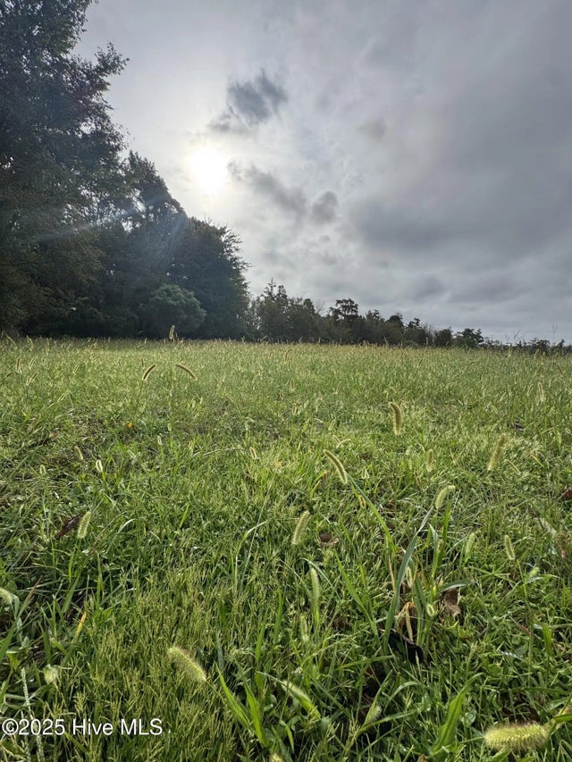 401 Pointe Vista Drive, Elizabeth City