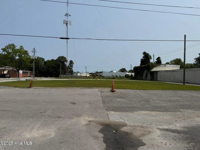 911 Lejeune Boulevard, Jacksonville