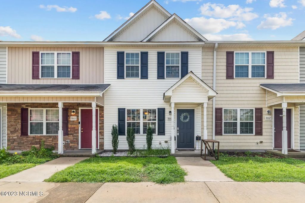 9005 Banister Loop, Jacksonville