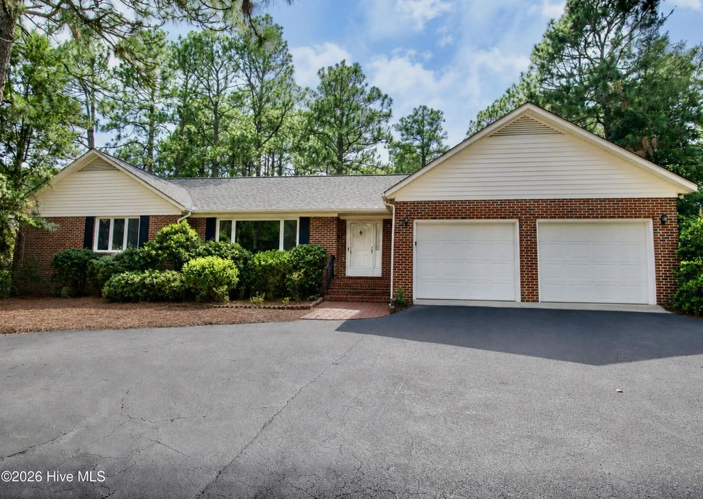 48 Martin Drive, Whispering Pines