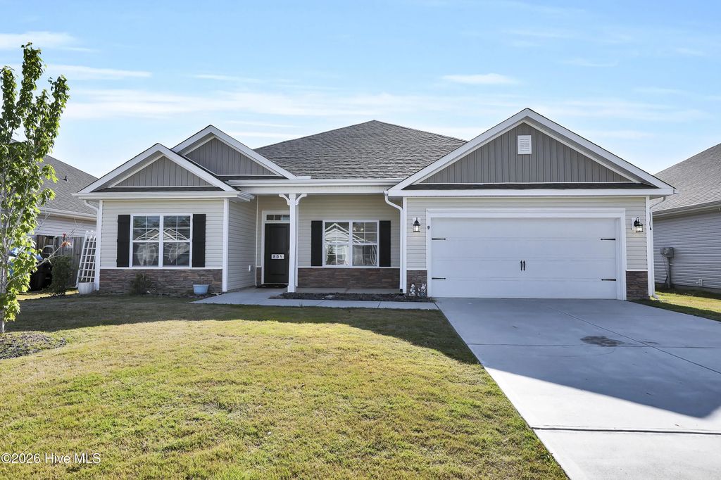 805 Washington Square, Richlands