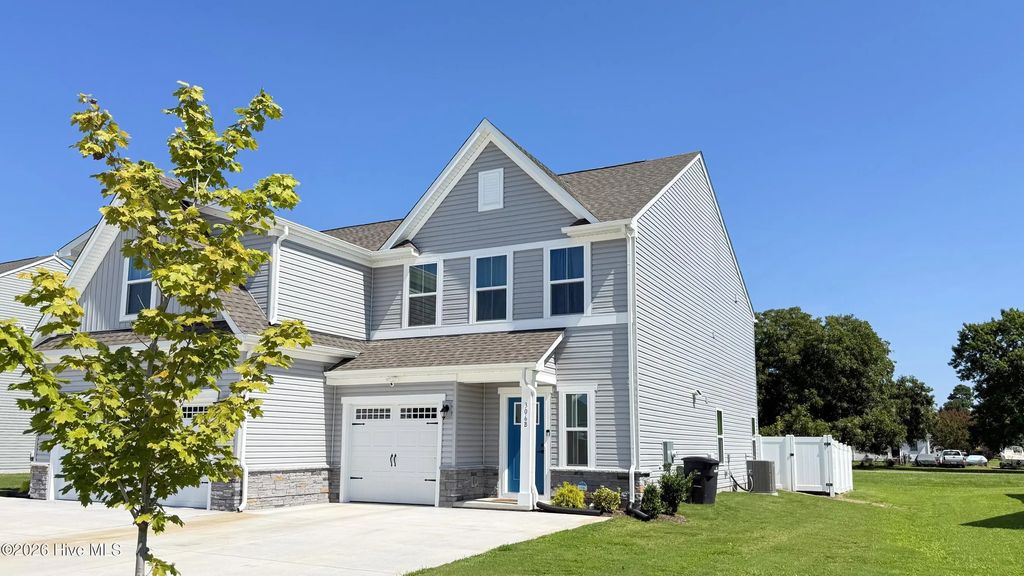 306 Spinnaker Street # B, Elizabeth City