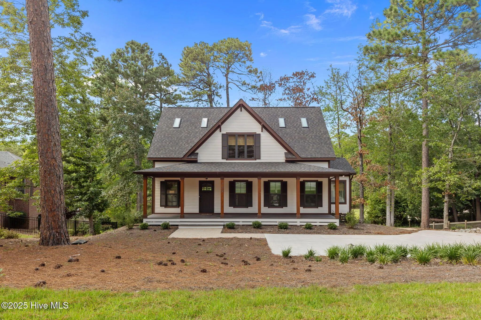 135 Lake Forest Drive Sw, Pinehurst