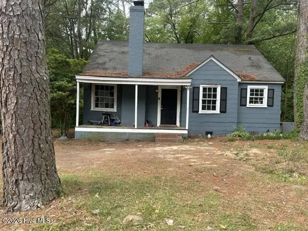 915 College Circle N, Wilson