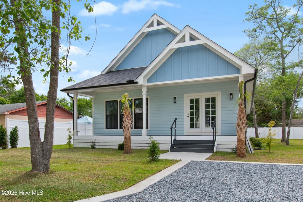 106 Nw 23rd Street, Oak Island Wooded