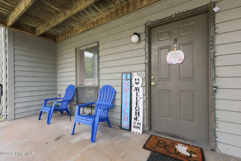 3309 Bridges Street 5, Morehead City