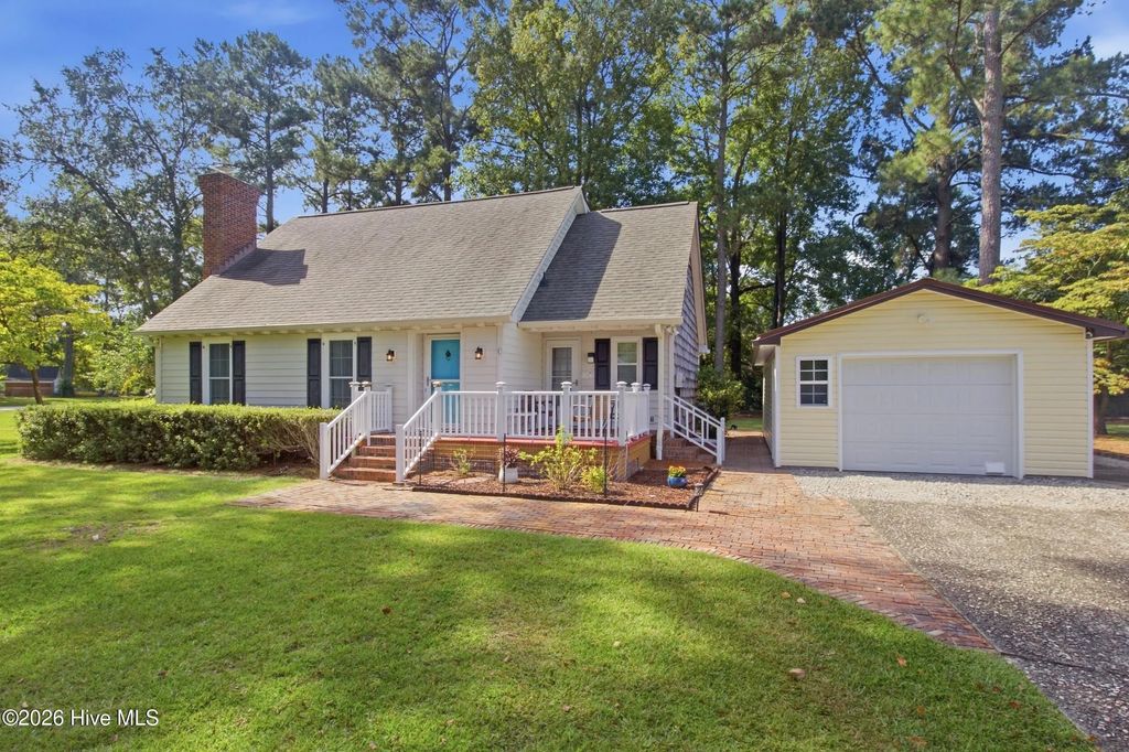 3308 Hunt Master Road, Trent Woods