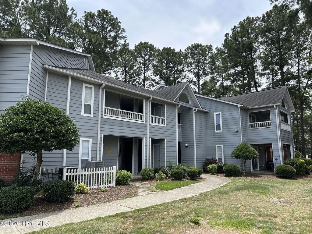 116 Breezewood Drive H, Greenville