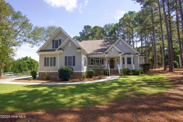 190 Royal Woods Way, Whispering Pines