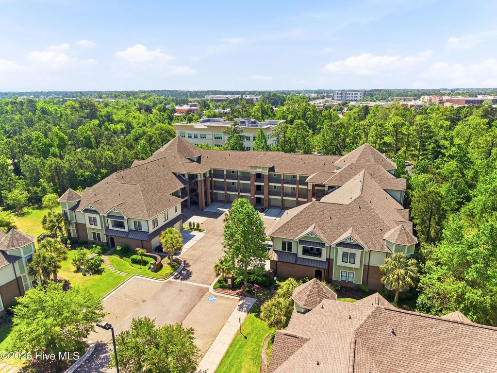 648 Village Park Drive 204, Wilmington