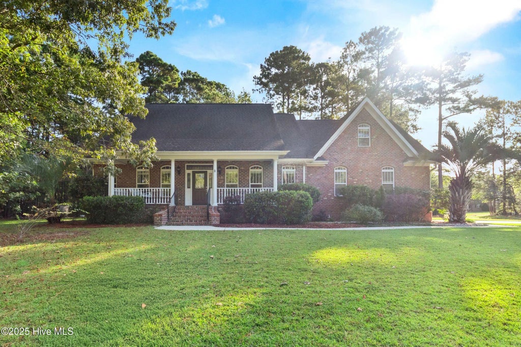 510 Kingsworth Lane Se, Leland