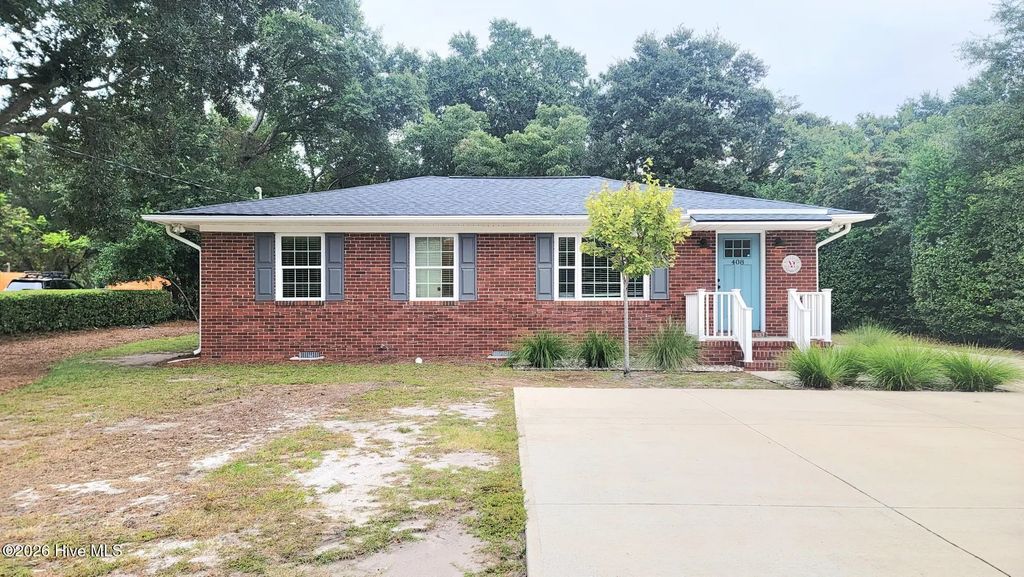 408 Pine Hills Drive, Wilmington