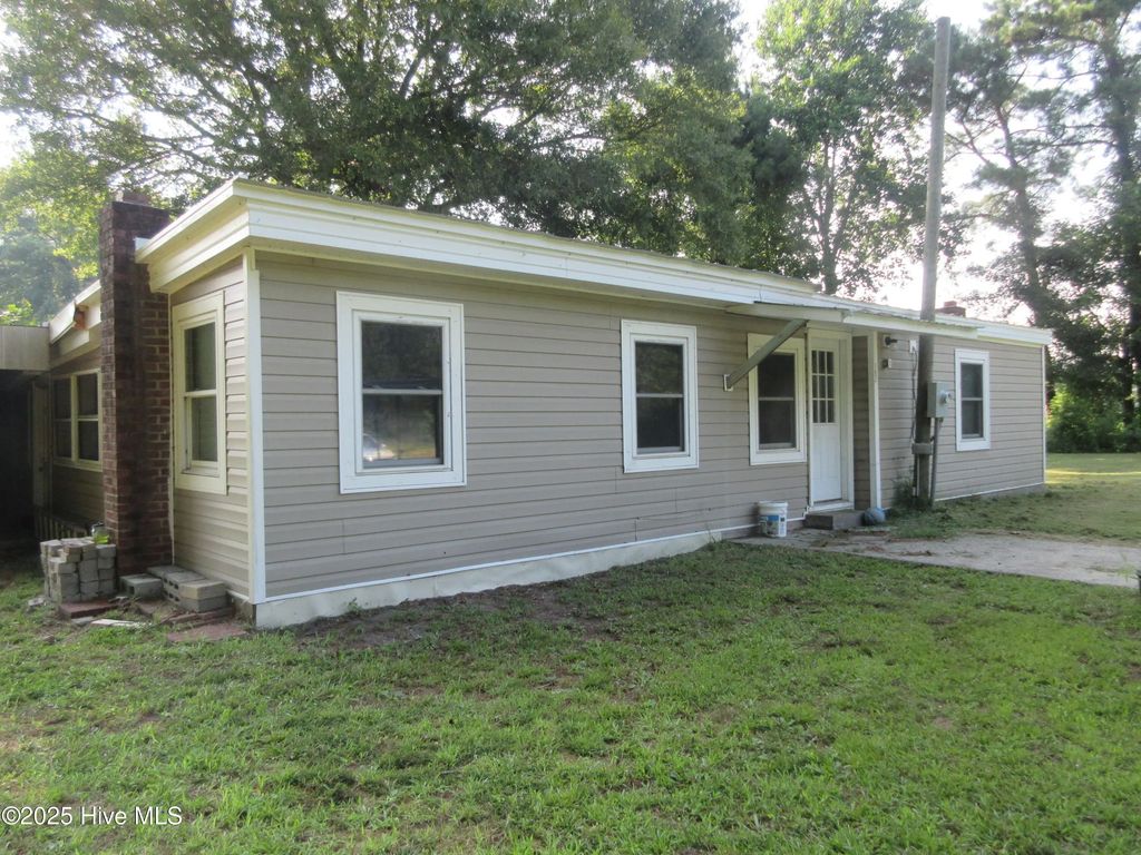 182 Will Poyner Lane, Currituck