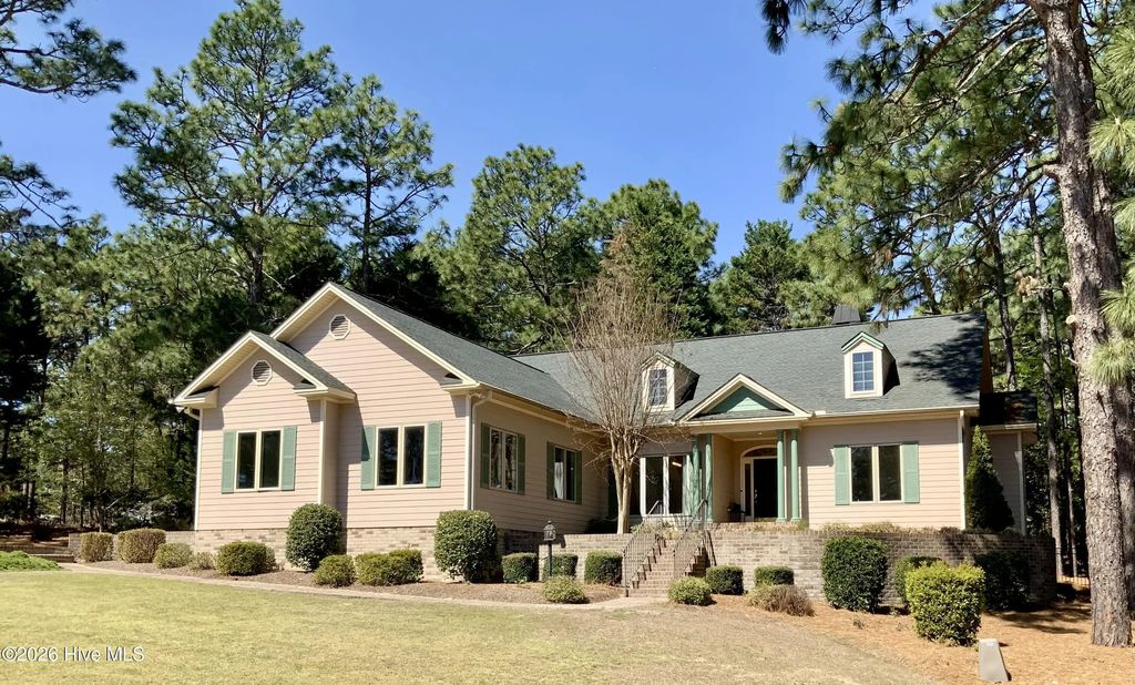 30 Steeplechase Court, Southern Pines