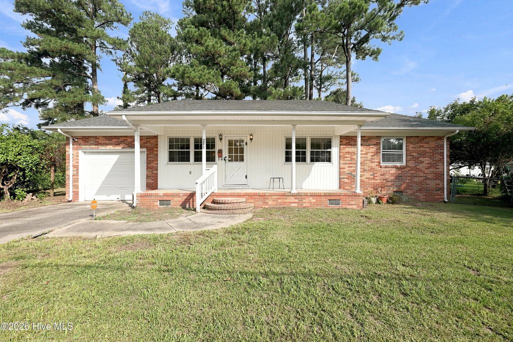 203 Long Acres Drive, Jacksonville