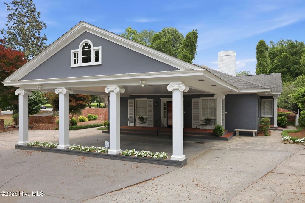 1207 Country Club Drive, Kinston