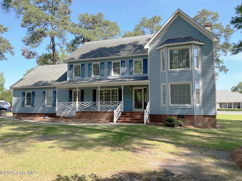 3028 Fox Run Circle, Kinston