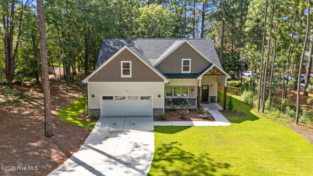102 Dartmoor Lane, West End