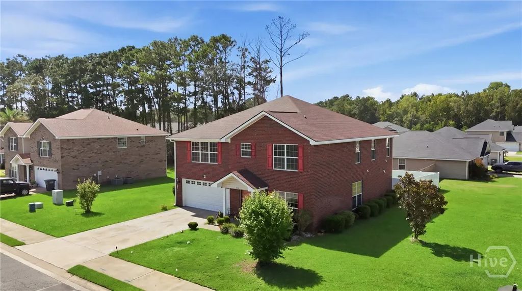 212 Manchester Court, Midway
