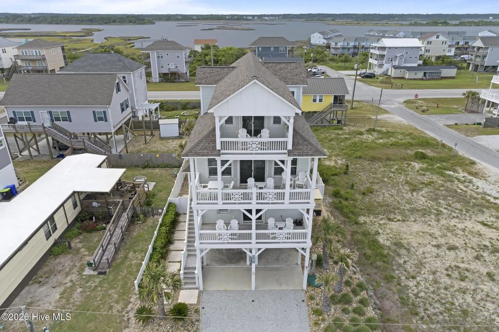 291 Topsail Road, North Topsail Beach