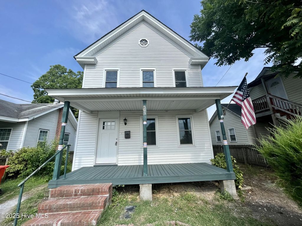 309 Harney Street, Elizabeth City