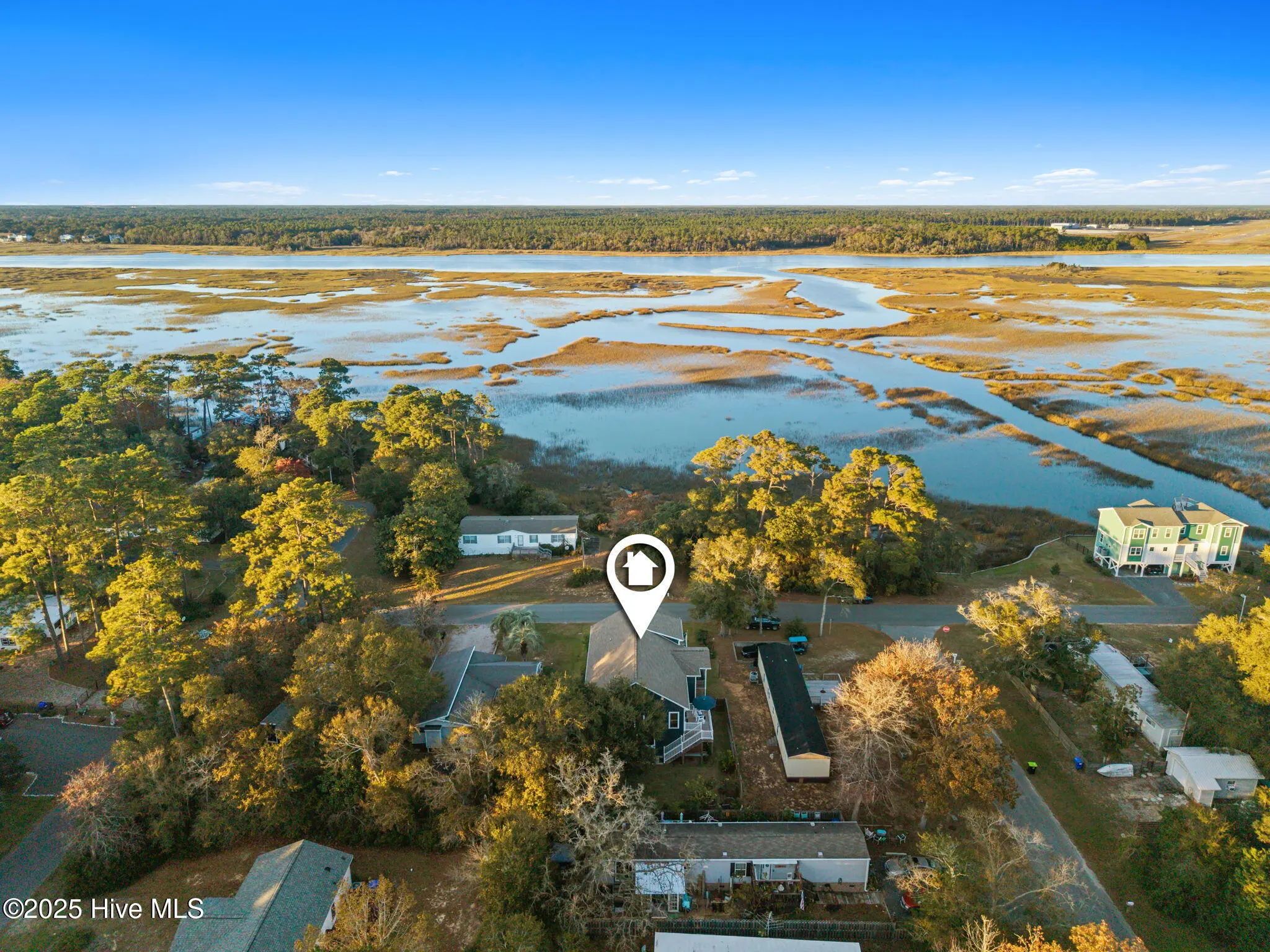 7605 E Yacht Drive Ne, Oak Island