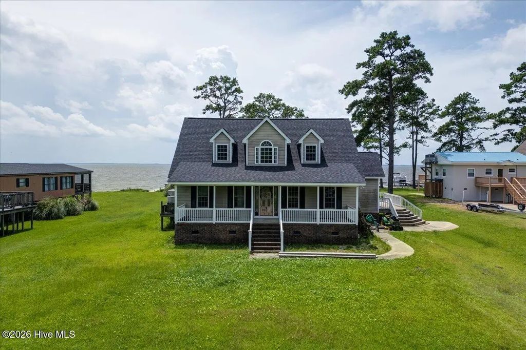 773 Old Pamlico Beach Road W, Belhaven