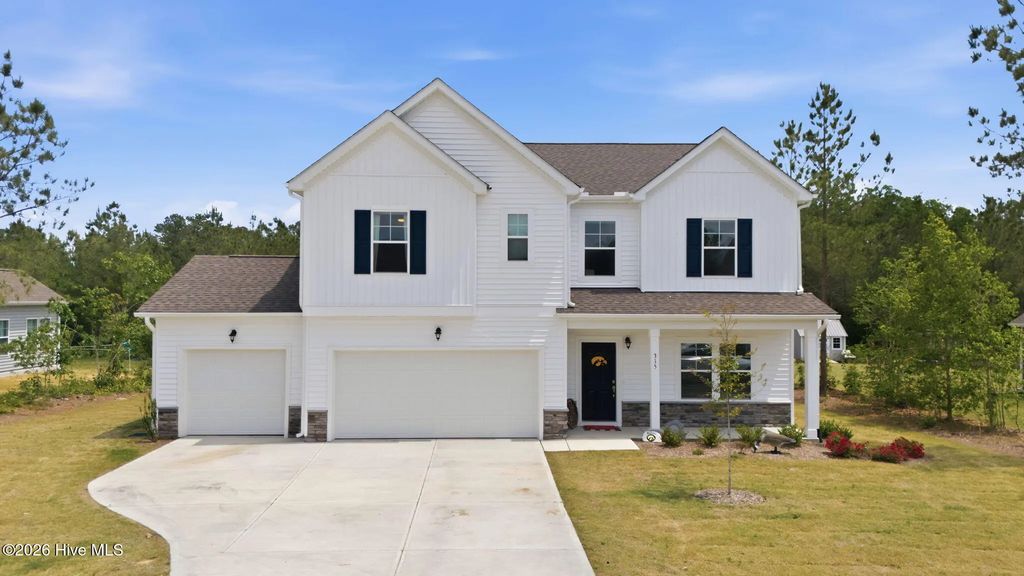 315 Enfield Drive, Carthage