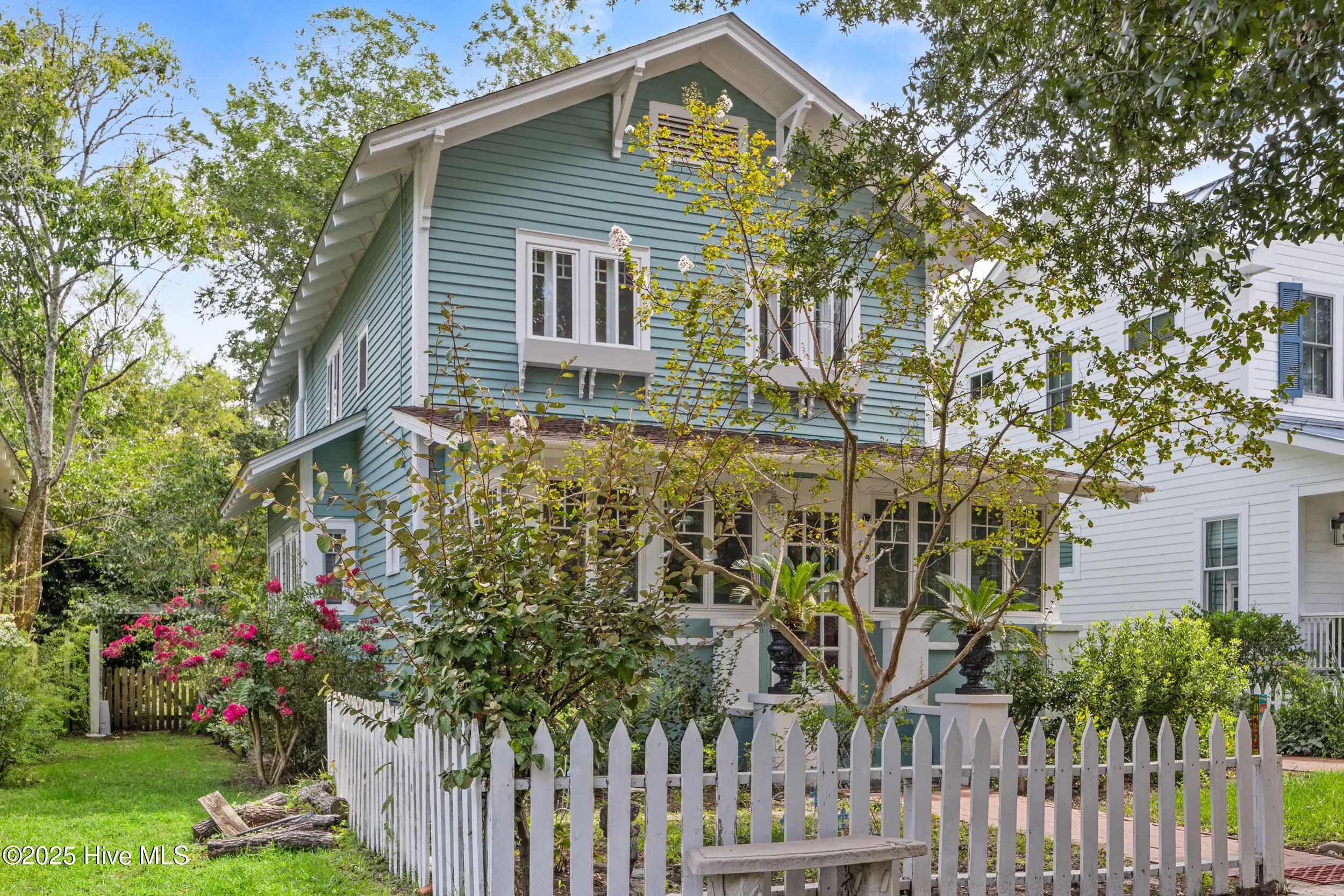 109 S Atlantic Avenue, Southport